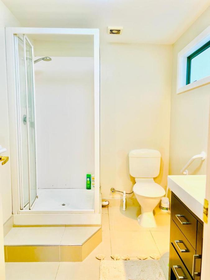 Private Studio Auckland Self Checkin And 2 Parking Netflix Prime 外观 照片